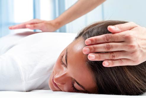 Reiki-Anwendungen bei der Siam Massage Hamburg